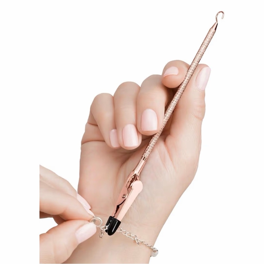 Rose Gold Bracelet Helper Tool with Hook
